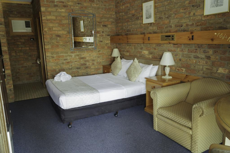 Bedroom 4, The Settlement Historic Hotel, Campaspe - Echuca