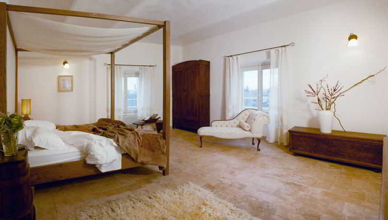 Bedroom 5, La Villa, Doha