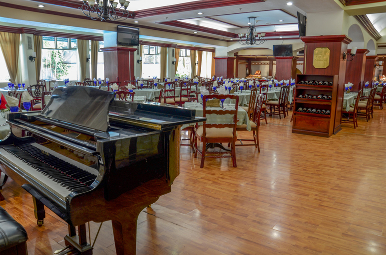 Public Area 4, Las Americas Guatemala, ZONA 10