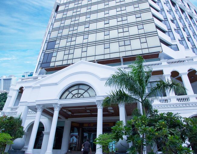 Exterior & Views 2, Grand Sole Hotel, Pattaya