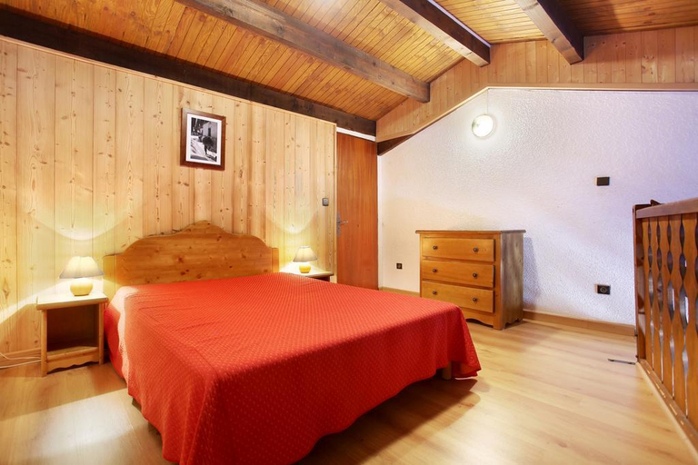 Bedroom 3, RÚsidence Odalys Le Front de Neig, Haute-Savoie