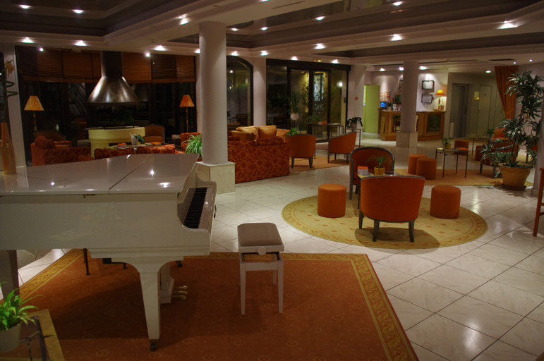 Public Area 5, Au Grand Hôtel de Sarlat, Dordogne
