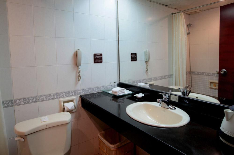 Bathroom 4, Yanling Hotel, Guangzhou
