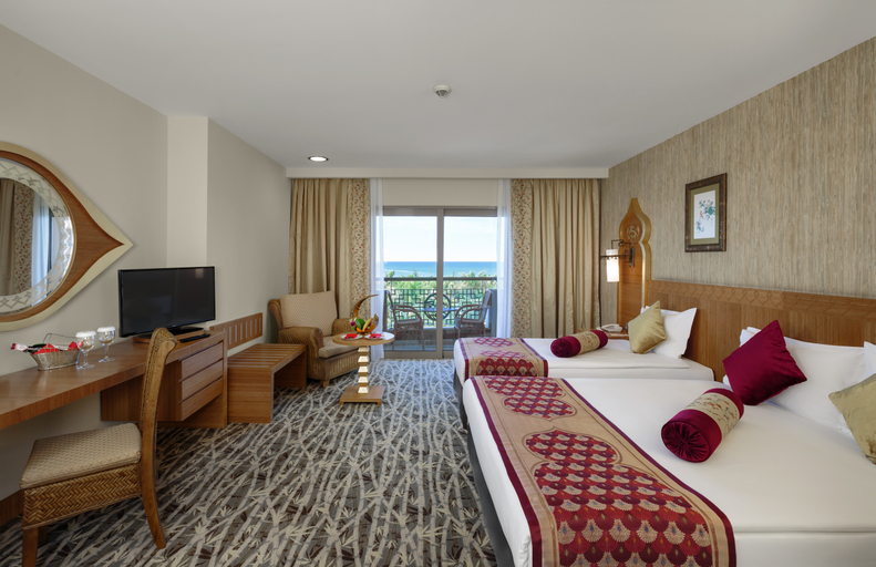 Bedroom 3, Royal Dragon Hotel, Manavgat