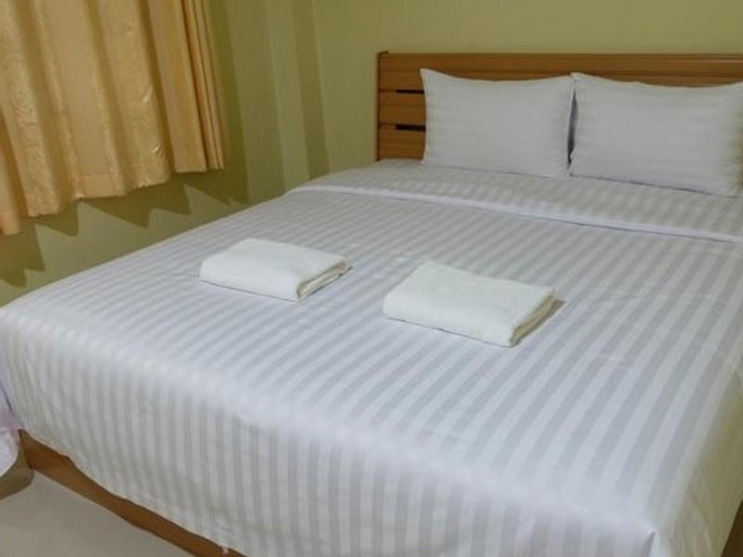 Dinsor Resort, K. Sam Roi Yot
