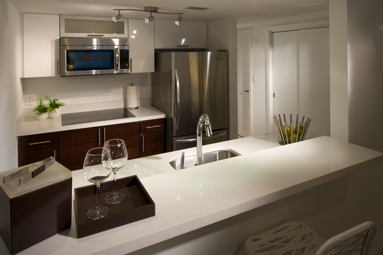 Bathroom 5, Quarzo Boutique Hotel Bal Harbor, Miami-Dade