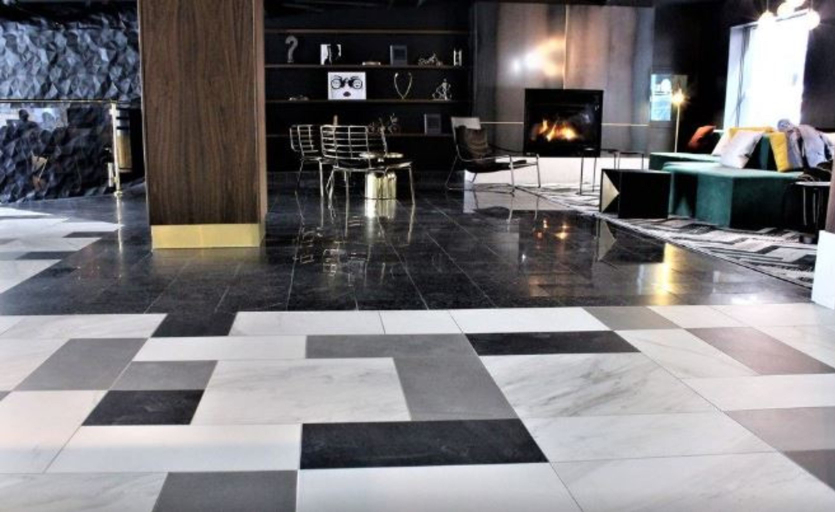 Public Area 3, Lelux Hotel, Montréal
