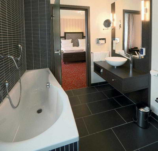 Bathroom 4, Top Hotel Krämer, Koblenz