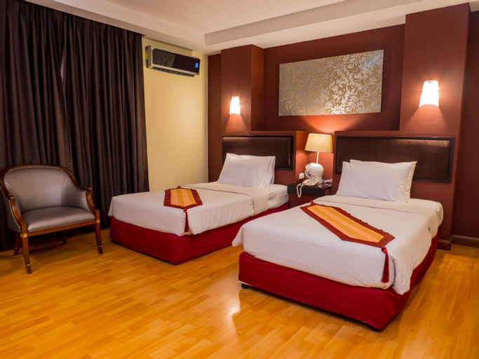 Bedroom 13