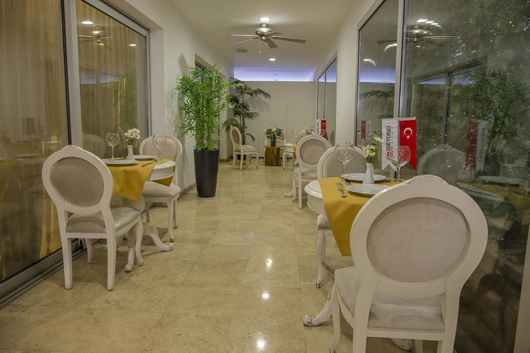 Food & Drinks 5, Beyond, Konak