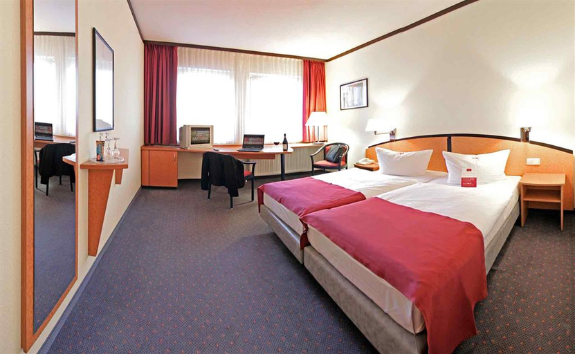 Bedroom 3, Mühlenhotel Halle-Leipzig, Saalekreis