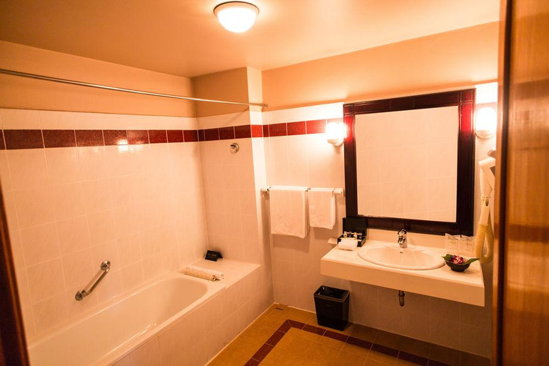 Bathroom 5, De Syloia Hotel, Hoàn Kiếm
