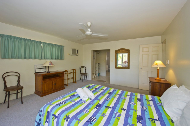 Bedroom 3, John's Tropical Island Home, Magnetic Island