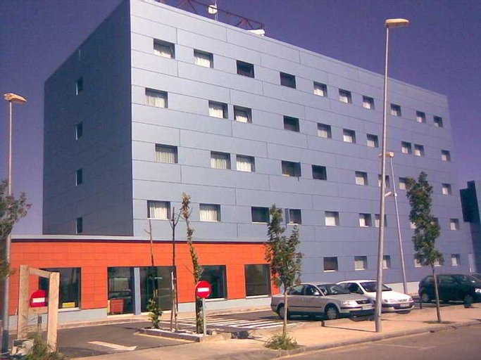 B&B Figueres, Girona