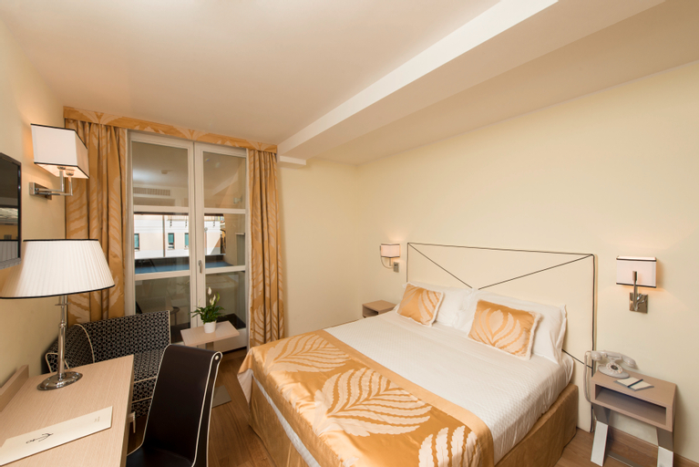 Bedroom 10