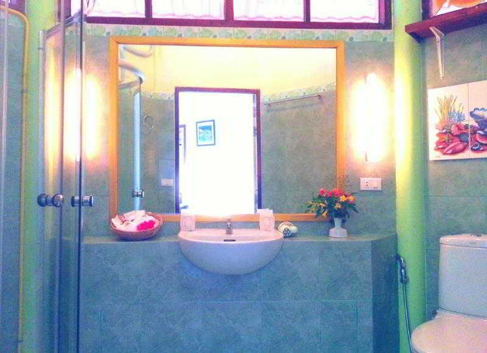 Bathroom 4, Ekman Garden Resort, Sichon