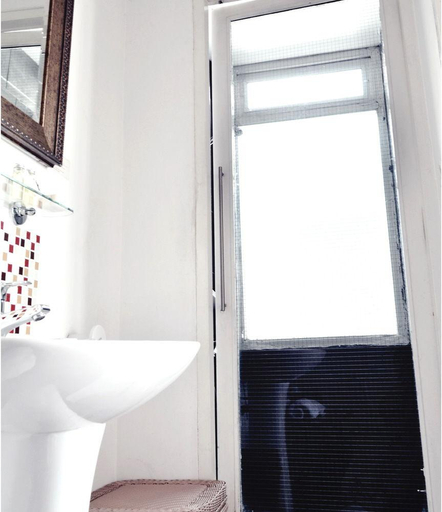 Bathroom 5, Ibrik Resort by the River, Phra Nakhon