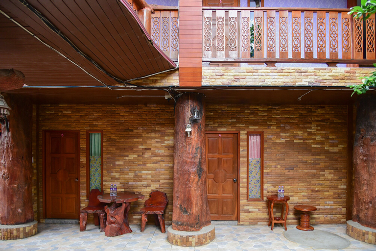 Ban Pak Montri Measot, Mae Sot
