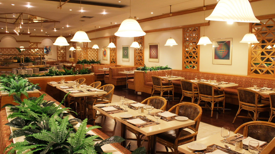 Food & Drinks 5, Jeddah Grand Hotel (Ex The Trident Jeddah), Jeddah