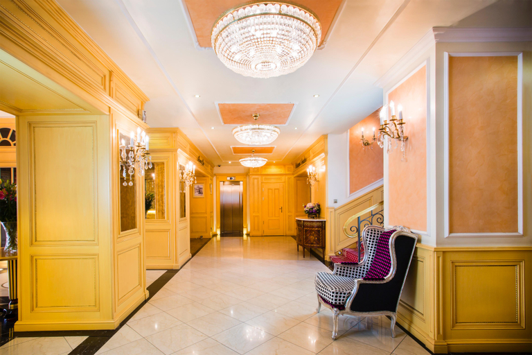 Public Area 3, Luxury Family Hotel Royal Palace, Praha 6
