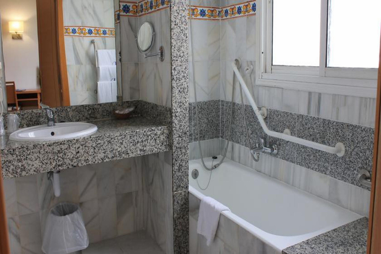 Bathroom 4, Ramblas Barcelona, Barcelona