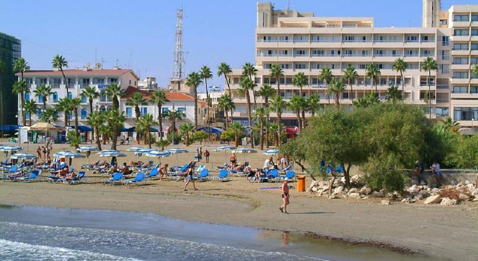 Exterior & Views 2, ibis Styles Larnaca Finikoudes Beach, Larnaca