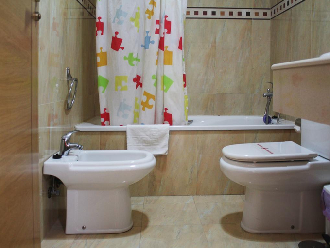 Bathroom, Fercomar Apartamentos Turísticos, Málaga