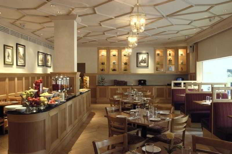 Food & Drinks 5, The Claridges, West