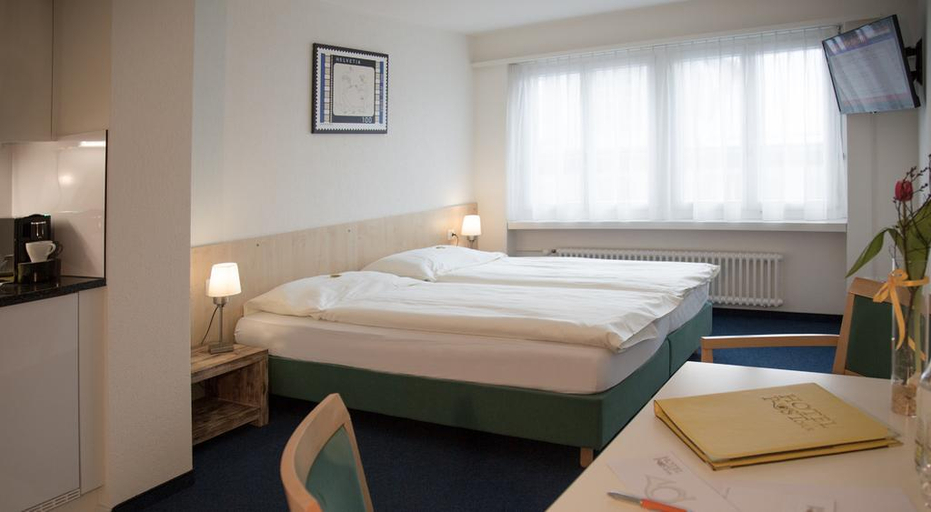 Bedroom 4, Central Hotel Post Chur, Plessur