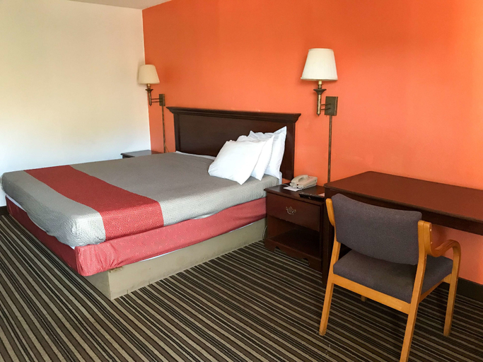 Bedroom 4, Econo Lodge Yemassee, Jasper