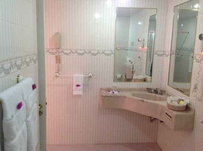 Bathroom 5, Piergiorgio Palace Hotel, Sosua