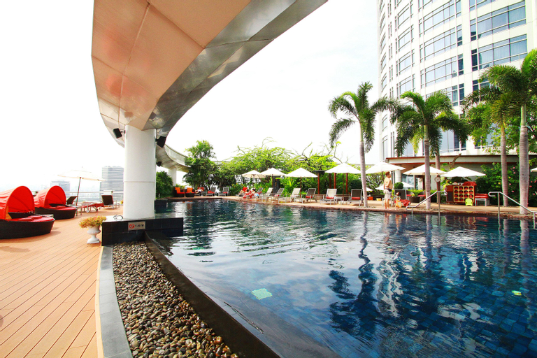 Centara Grand at CentralWorld, Ratchathewi