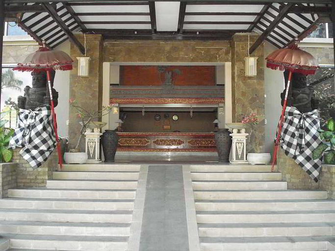 Public Area 3, Palm Beach Hotel Bali, Badung