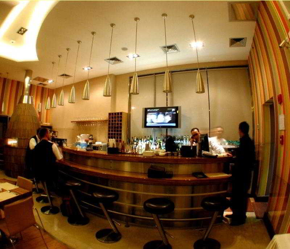 Food & Drinks 5, Hotel De Ville, Beirut