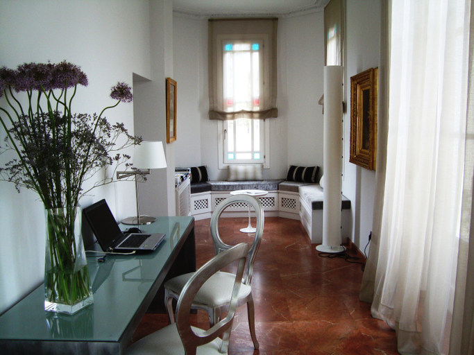 Public Area 4, Hotel Villa Paulita, Girona