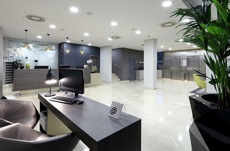Public Area 3, Exe Zaragoza WTC, Zaragoza