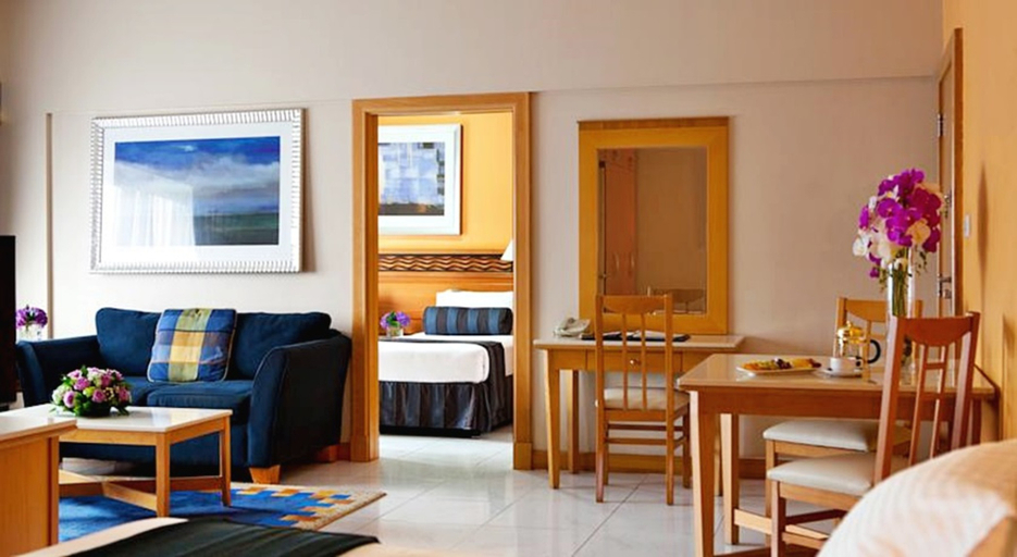 Exterior & Views 2, Golden Sands Hotel Apartments, Dubai