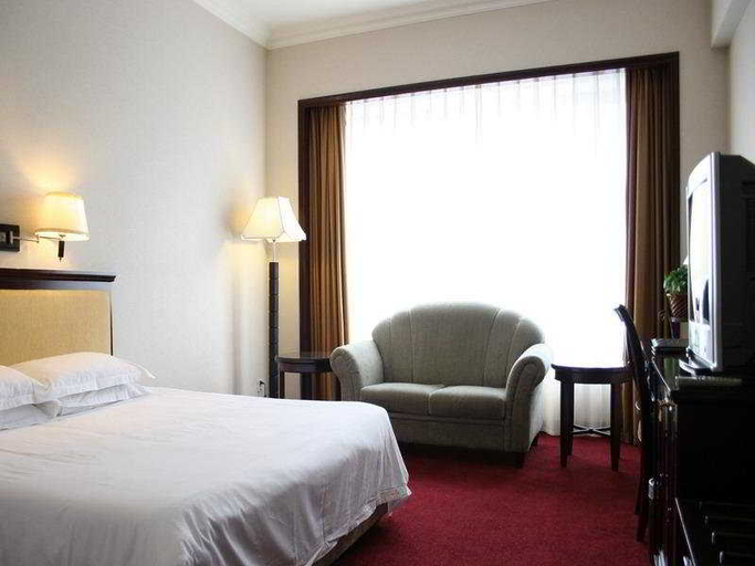 Bedroom 2, Lee Wan Hotel, Dalian