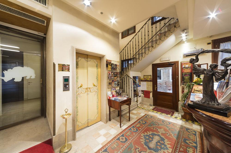 Public Area 4, Al Ponte Dei Sospiri Junior Suites, Venezia