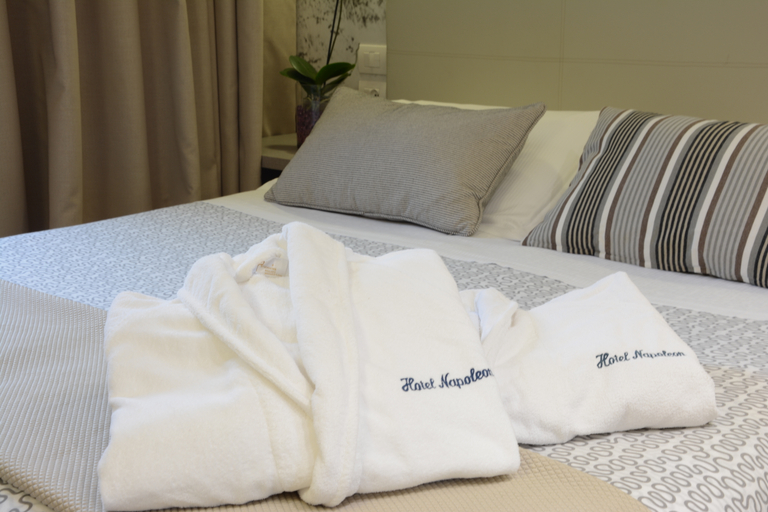 Bedroom 2, Hotel Napoleon, Lucca