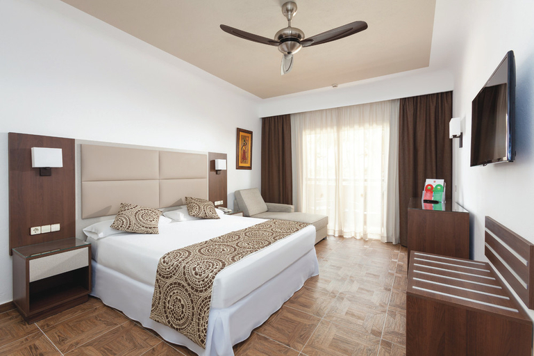 Bedroom 3, Hotel Riu Funana - All Inclusive