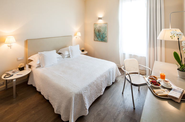 Bedroom 3, Cosmo Hotel Palace, Milano