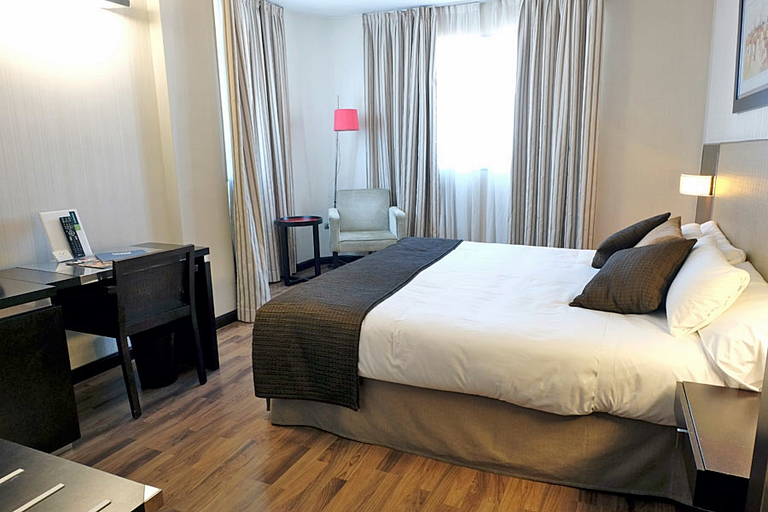 Bedroom 2, Hotel Asset Torrejon, Madrid