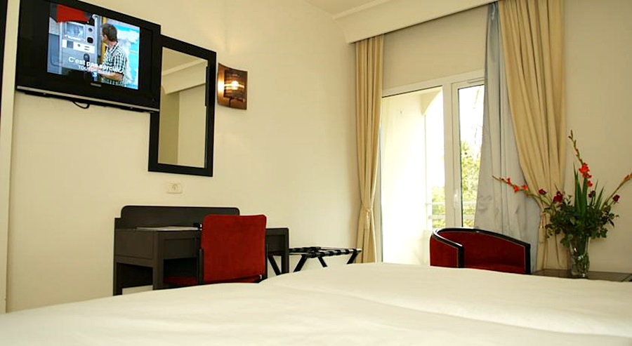 Bedroom 3, Les Ambassadeurs, Bab Bhar