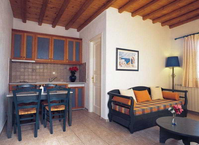 Bedroom 3, Zephyros Hotel, South Aegean