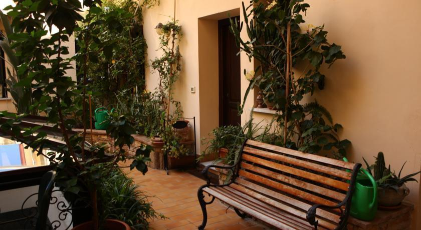 Public Area, Art Lincoln Palermo, Palermo