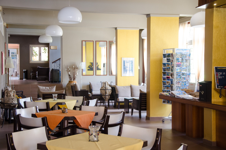 Food & Drinks 5, Athos Hotel, Ionian Islands