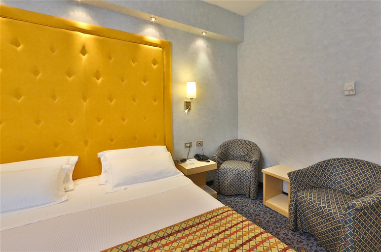 Bedroom 15