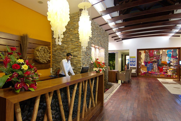 Public Area, Laguna Beach Hotel & Spa, Flacq