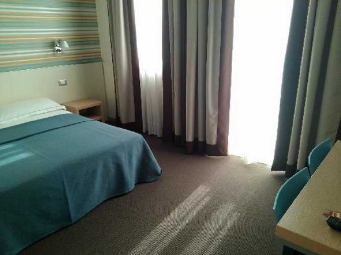 Bedroom 3, Key Hotel, Vicenza